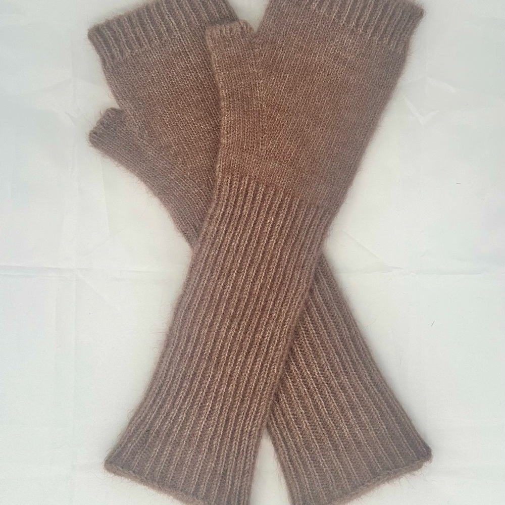 Zara Soft Brown Knit Fingerless Gloves